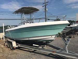 2004 Cobia 214