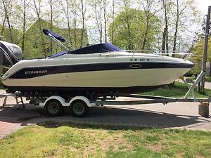 2003 Stingray 240 CR image 1