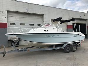 2004 Angler Boat 2100
