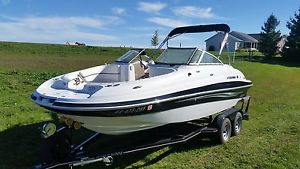2009 Four Winns deck boat