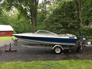 1986 boat 140 hp Mercruiser Citation Bow Rider Located New York Parts or Repair