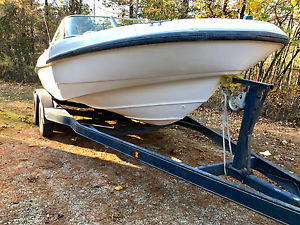 2001 Boston Whaler Ventura 180