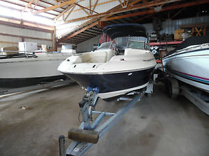 2005 Sea Ray 240 Sundeck