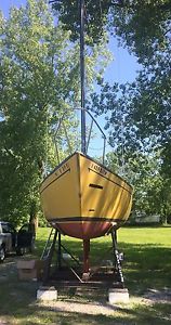 1977 24 FT MORC RACING SAILBOAT