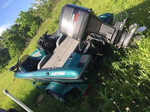 1995 TRACKER MARINE NITRO