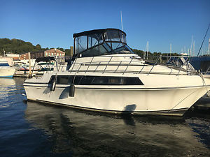 1987 Carver Boats Mariner
