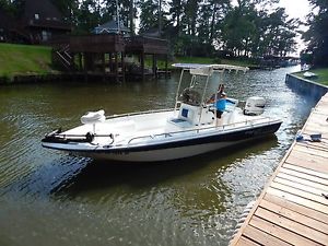 2003 23.5 Travis edition Fish Master Bay Boat 200 HP Motor