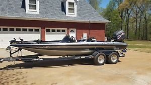 1999 Javelin Renegade 20 Bass Boat w/ 225hp High output engine NO RESERVE