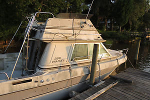 1983 Cruiser Flybridge C ruiser