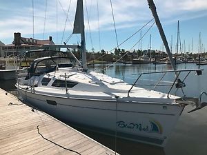 2001 HUNTER 320