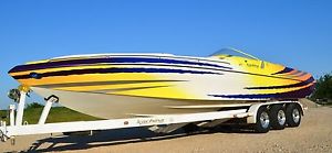 2007 Kachina 30 Drone Mid Cabin Open Bow