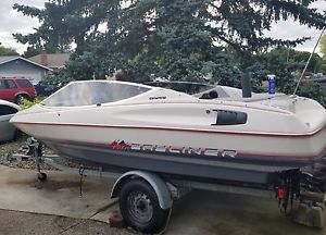 1990 Bayliner Capri 18' foot bowrider with trailer